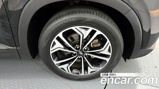 Hyundai Santa Fe 2018 thumb 6