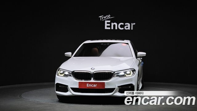 BMW 5 серии 2018 thumb 4