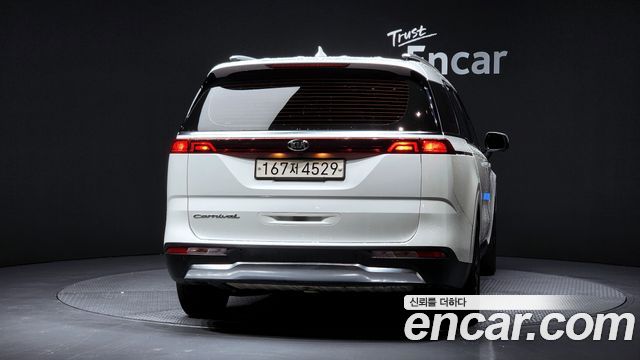 Kia Carnival 2020 thumb 5