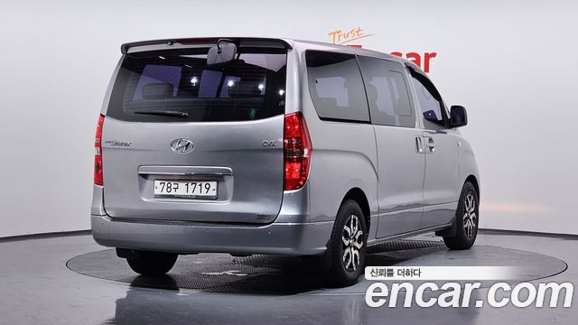 Hyundai Starex 2013 thumb 3