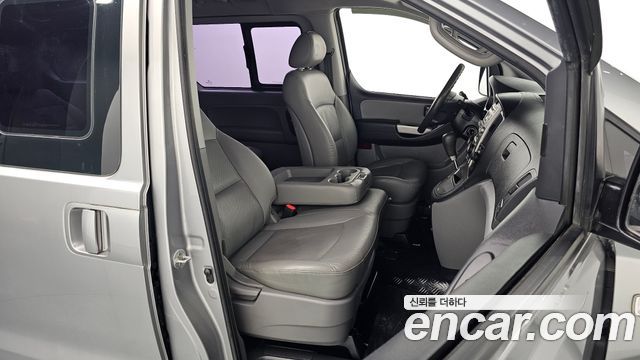 Hyundai Starex 2013 thumb 11