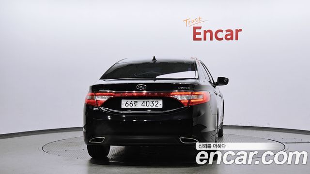 Hyundai Grandeur 2014 thumb 4