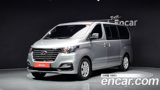 Hyundai Starex 2018 thumb 2