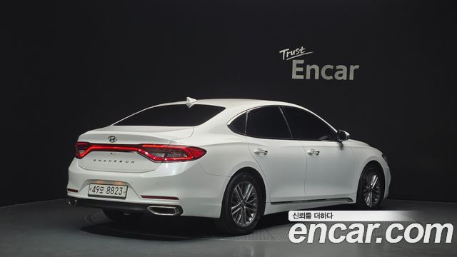 Hyundai Grandeur 2016 thumb 3