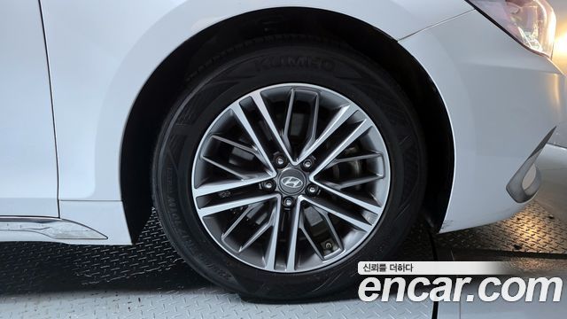Hyundai Grandeur 2016 thumb 6