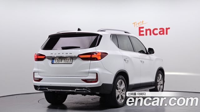 SsangYong Rexton 2022 thumb 3
