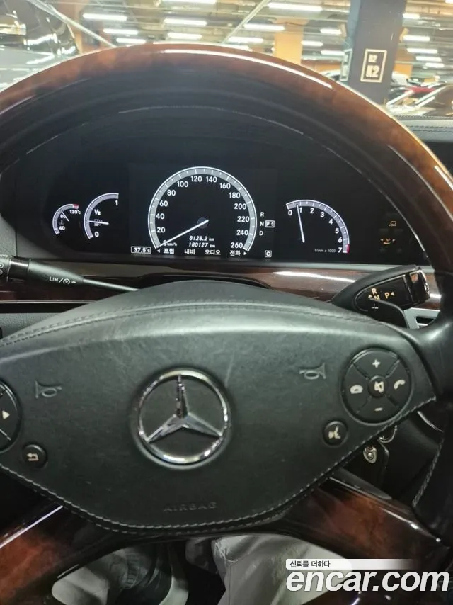 Mercedes-Benz S-Класс 2010 thumb 8