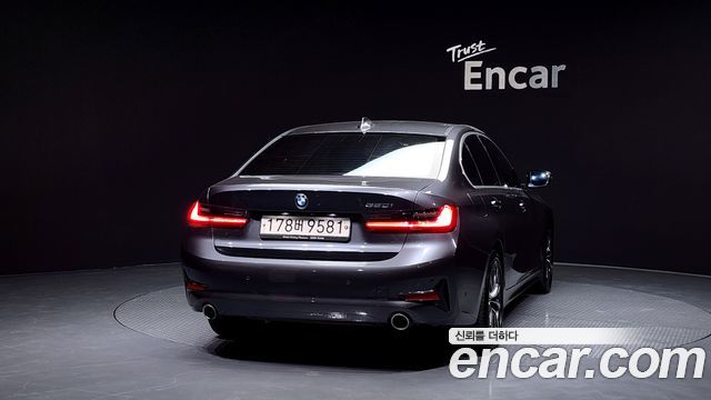 BMW 3 серии 2022 thumb 4