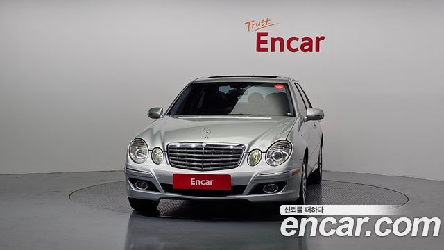 Mercedes-Benz E-Class 2008 thumb 4