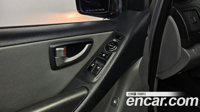 Hyundai Starex 2014 thumb 12