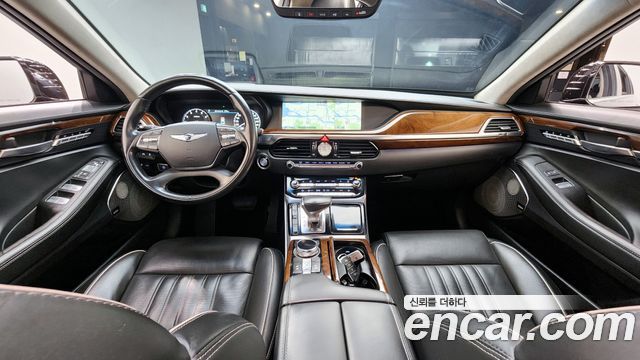 Genesis G90 2018 thumb 8