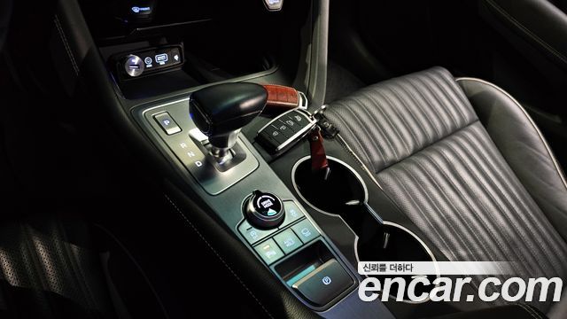 Genesis G70 2019 thumb 10