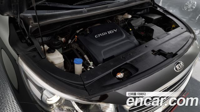 Kia Carnival 2015 thumb 6