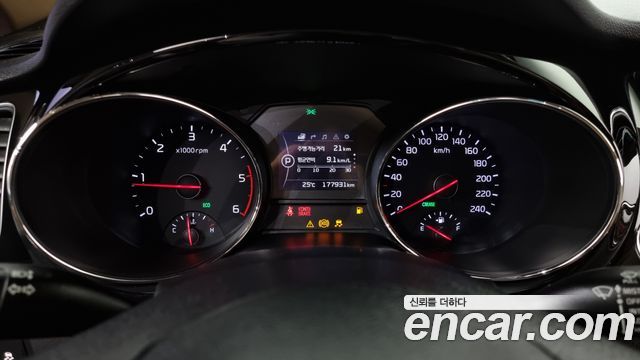 Kia Carnival 2015 thumb 8
