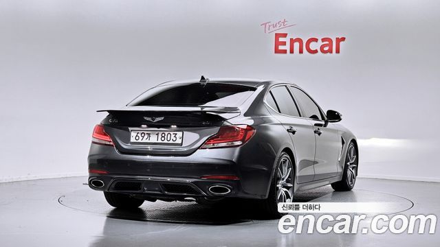 Genesis G70 2018 thumb 3