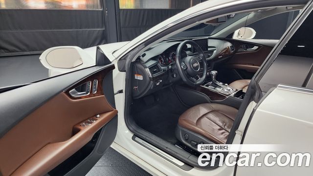 Audi A7 2014 thumb 11