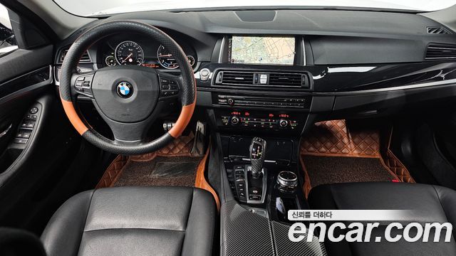 BMW 5 серии 2016 thumb 8