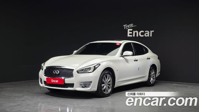 Infiniti Q70 2018 thumb 2