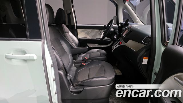 Kia Ray 2014 thumb 10
