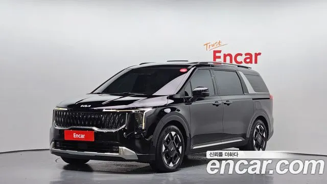 Kia Carnival 2023 thumb 2