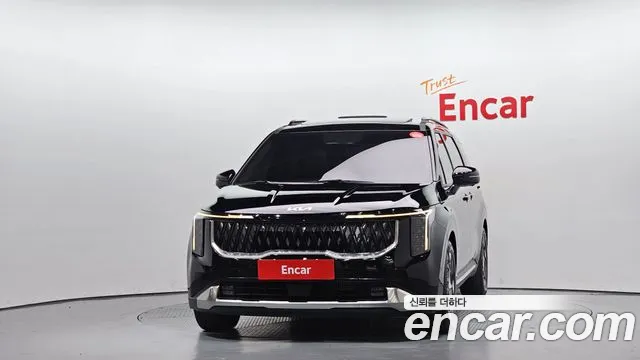 Kia Carnival 2023 thumb 4