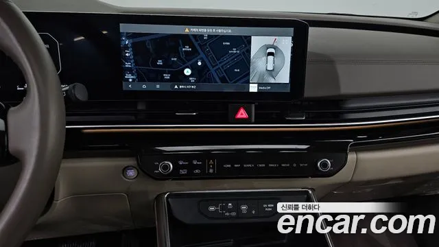 Kia Carnival 2023 thumb 12