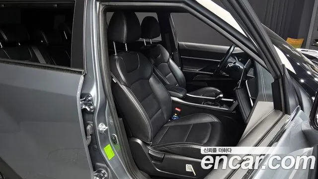 SsangYong Torres 2022 thumb 11