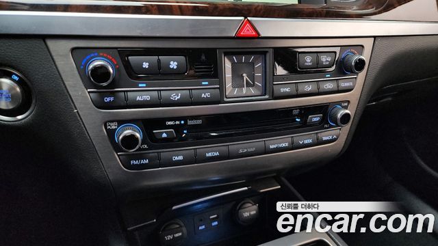 Hyundai Genesis 2015 thumb 12