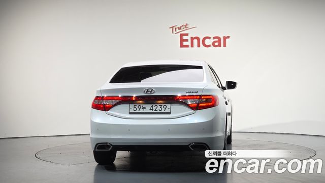 Hyundai Grandeur 2014 thumb 5