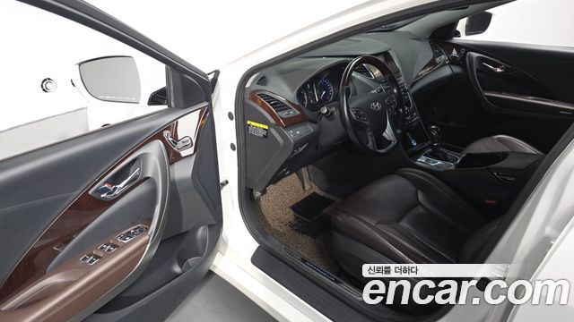 Hyundai Grandeur 2014 thumb 12