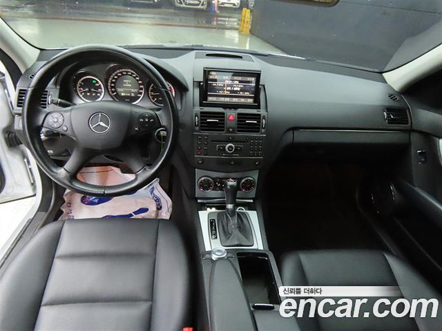 Mercedes-Benz C-Class 2009 thumb 7
