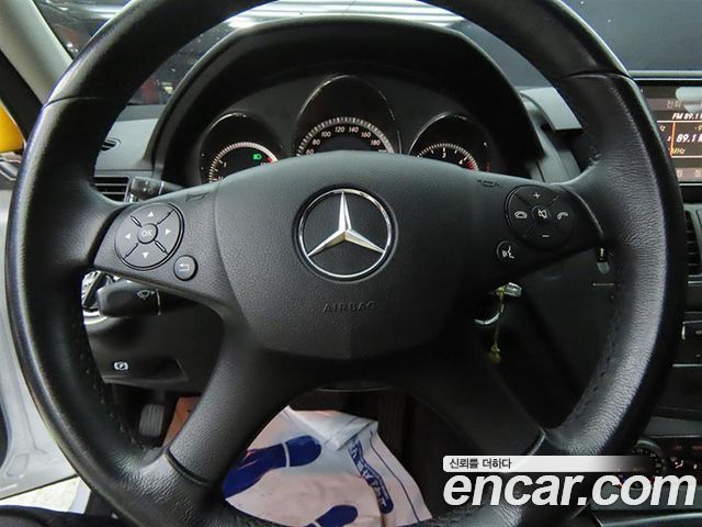 Mercedes-Benz C-Class 2009 thumb 8