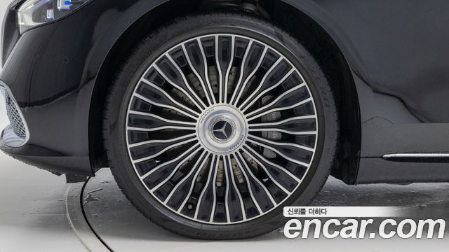 Mercedes-Benz S-Class 2023 thumb 6