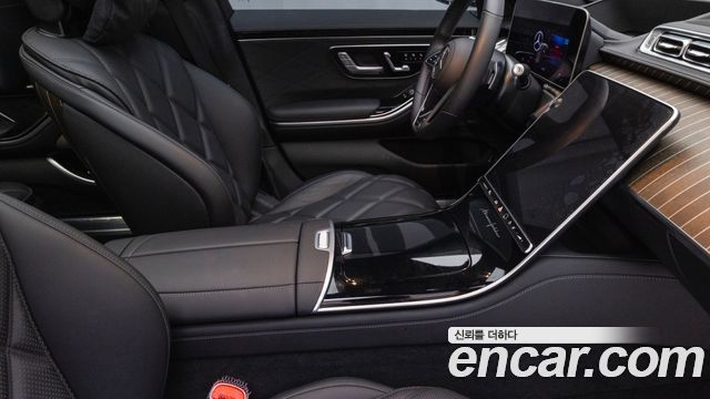 Mercedes-Benz S-Class 2023 thumb 10