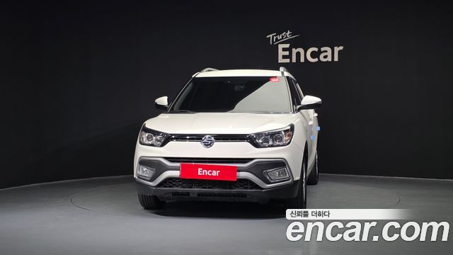 SsangYong Tivoli 2018 thumb 4