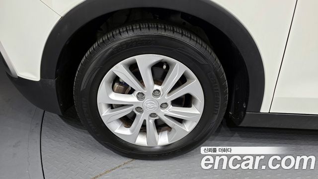 SsangYong Tivoli 2018 thumb 6