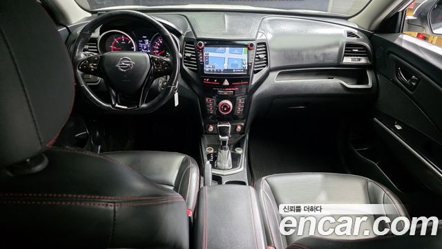 SsangYong Tivoli 2018 thumb 8