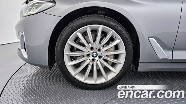 BMW 5 серии 2023 thumb 6