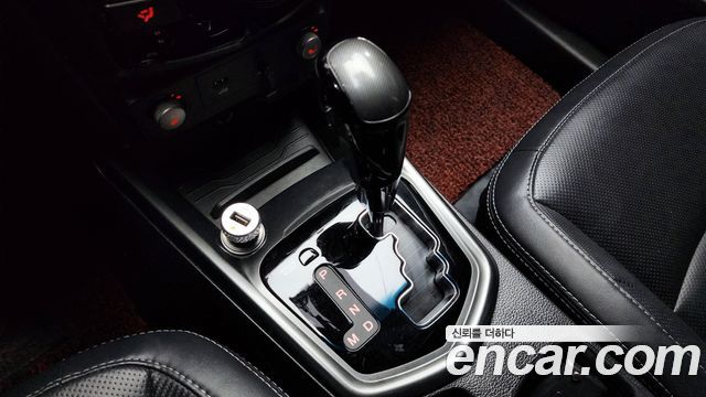 SsangYong Tivoli 2017 thumb 10