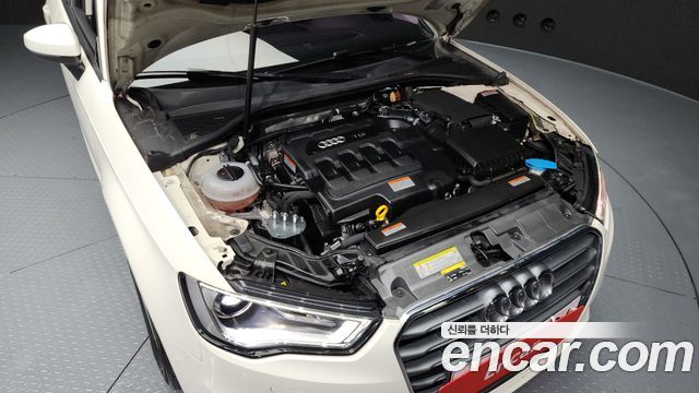 Audi A3 2015 thumb 7