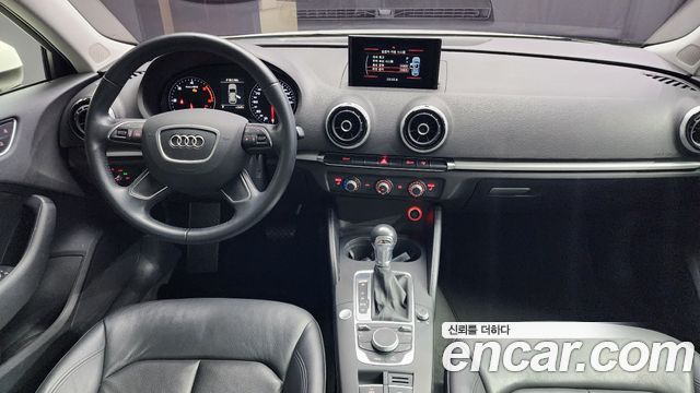 Audi A3 2015 thumb 8