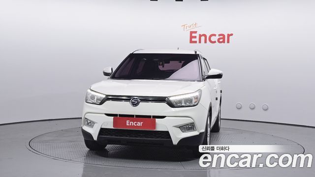 SsangYong Tivoli 2015 thumb 4