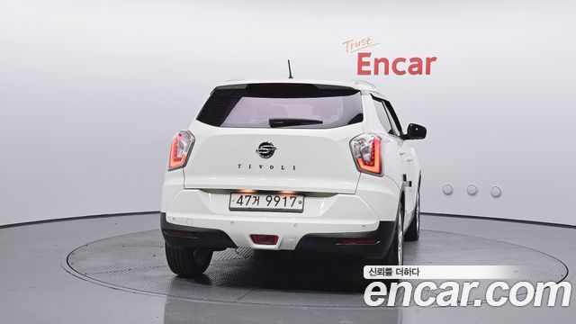 SsangYong Tivoli 2015 thumb 5