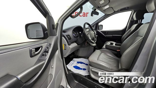 Hyundai Starex 2018 thumb 11