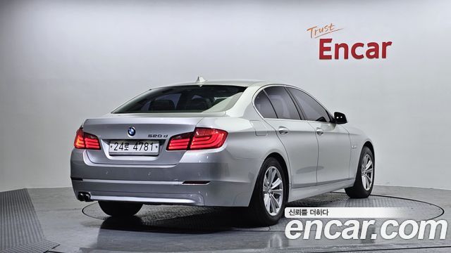 BMW 5 серии 2011 thumb 3