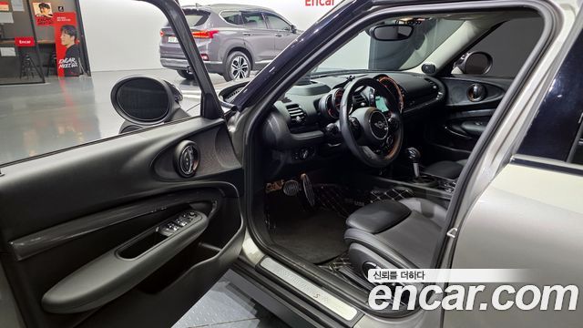 Mini Clubman 2017 thumb 10