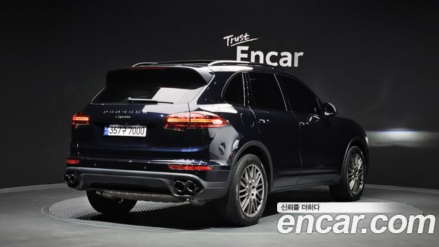 Porsche Cayenne 2015 thumb 3