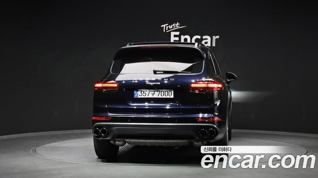 Porsche Cayenne 2015 thumb 5
