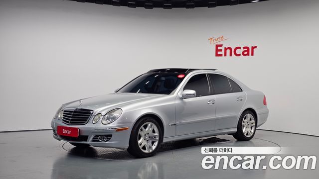 Mercedes-Benz E-Class 2007 thumb 2