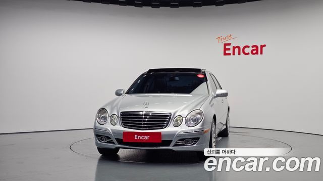 Mercedes-Benz E-Class 2007 thumb 4